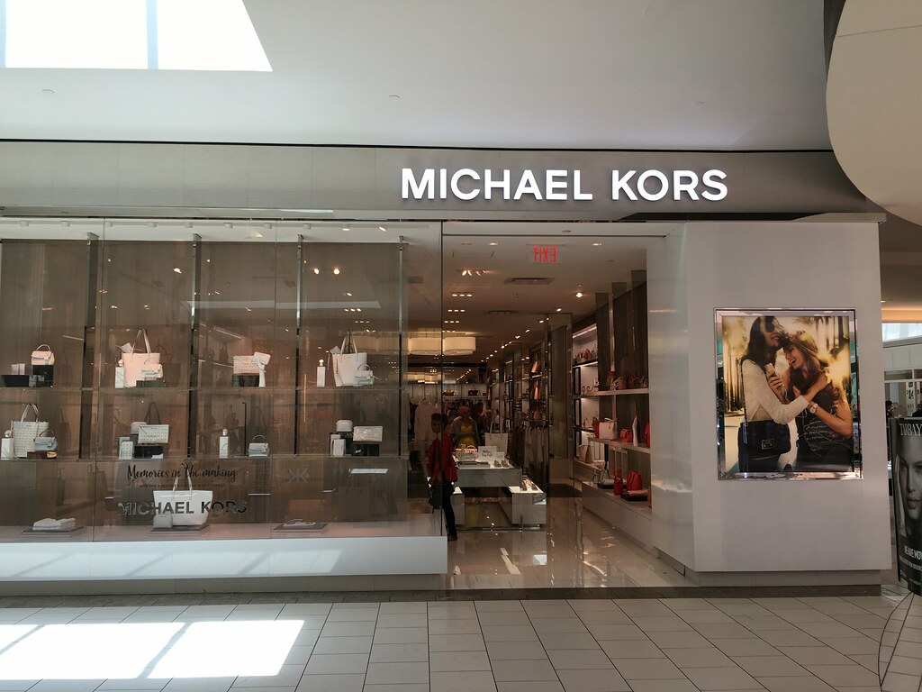 Michael Kors Dadeland Mall Miami | Phillip Pessar |