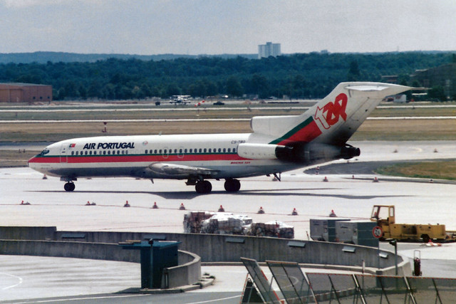 TAP Air Portugal Boeing 727-82C CS-TBO 