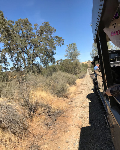 2016 california jamestown tuolumnecounty railtown1897statehistoricpark statepark steamlocomotiveno2 locomotive railroad engine tracks