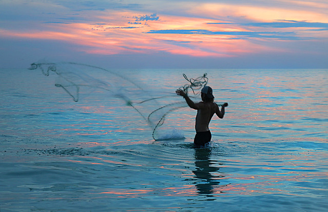 Net fishing after sunset at Siesta Key, Florida (On Explore 5/22/2016)