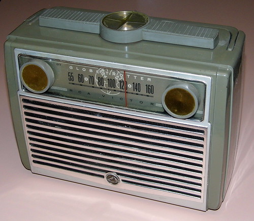 Vintage RCA Globe Trotter Portable Radio, Model 7-BX-8J, B… | Flickr