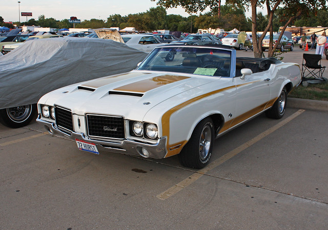 1972 Hurst/Olds Cutlass Supreme 455 Convertible Indy Pace Car (1 of 3)