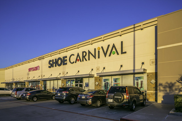Shoe Carnival - Baytown Plaza Shopping Center