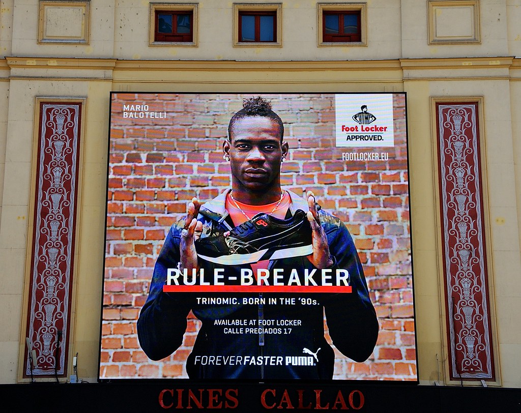 Mario Balotelli' Plaza del Callao Madrid | FaceMePLS | Flickr