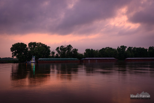pink sunset red sky orange storm reflection water weather clouds evening boat illinois spring dusk havana may stormy barge illinoisriver tamron2470mmf28 nikond750