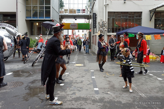 20150328-36-Street performers-2