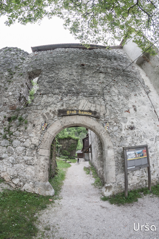 Grad Kamen v Dragi
