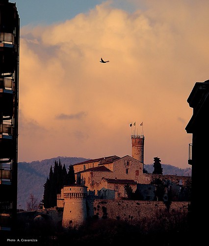 Il Castello. by Antonio Cravarezza,                                italy castello brescia lombardia
