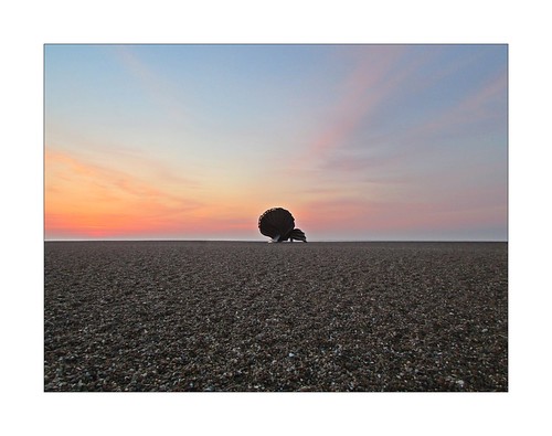 morning sea sculpture art beach metal sunrise coast suffolk sand britten benjamin scallop aldeburgh
