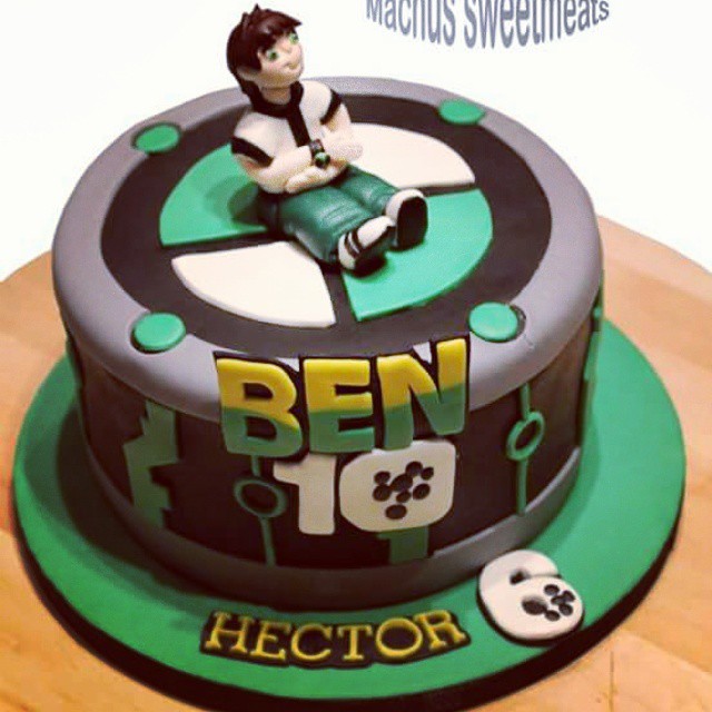 Tarta Ben 10 #cake #tarta #fondant #sweet #dulce #reposteria #Ben10 #cartoon  - a photo on Flickriver