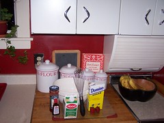 Sat, 06/17/2006 - 9:00pm - The before picture of my wife's cake, which I took after, but hey.