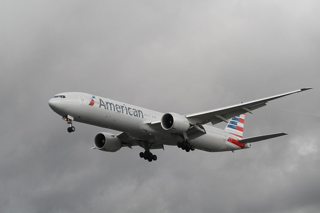 N725AN American Airlines Boeing 777