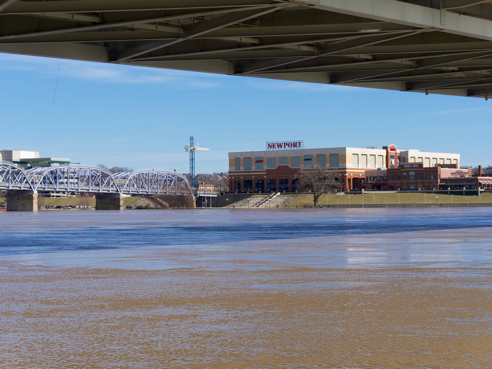 Newport on the Levee