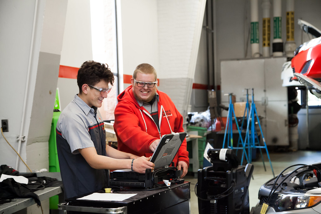 Automotive Classroom Lab | Clark College | Flickr