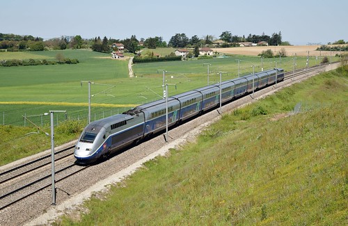 TGV Paris - Marseille en Isère | TGV 6107 Paris-Gare-de-Lyon… | Flickr