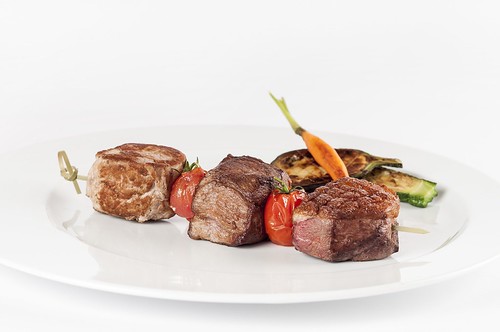 Brocheta | Broncheta de carne en su punto y verduritas. | Talaso ...