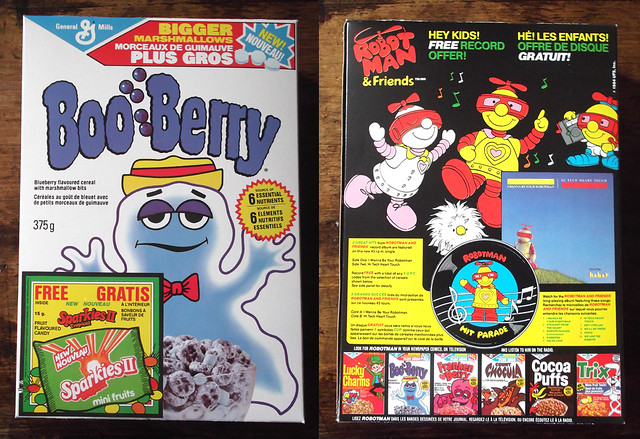 Vintage 1984 Canadian Boo Berry Cereal Box Robot Man