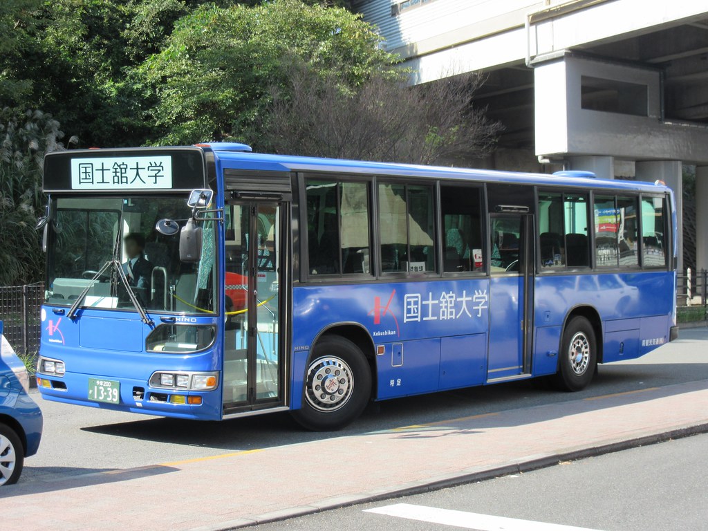 南観光交通 永山駅にて 国士舘大学多摩キャンパススクールバス 多摩0か1339 Izayuke Tarokaja Flickr