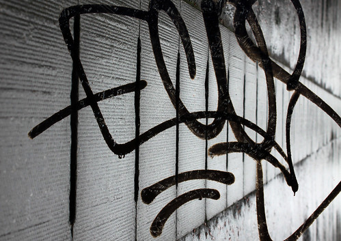 tag ting | by Rowan Hanson-Iles