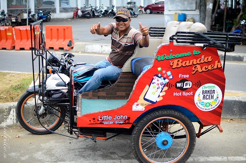 travel people work john sumatra indonesia taxi backpacking wifi tuktuk aceh becak bandaaceh dsc16813