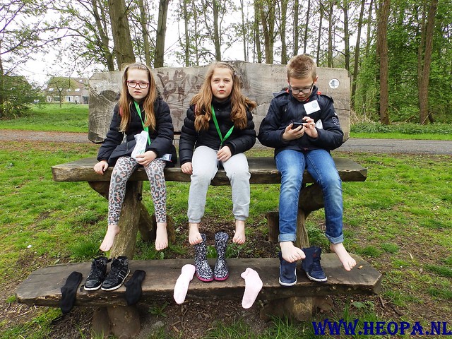 2015-04-25 Oranje wandeltocht  Almere-haven 11.43 Km (50)