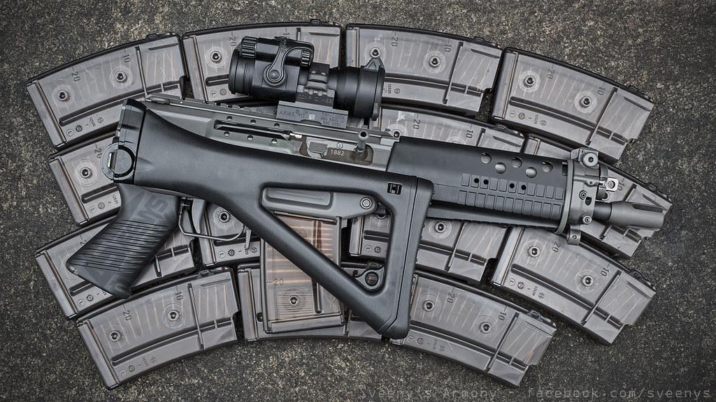 SIG 552-1 Commando | I am dedicated to brining you high qual… | Flickr