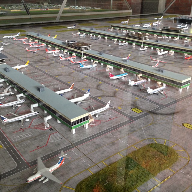 Fantasía Lluvioso Diez años Maqueta Aeropuerto 1/400. Museo Aéreo Fénix. Aeropuerto In… | Flickr