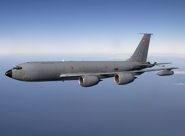 KC-135 472 93-CC D46 CRW_7536+FL
