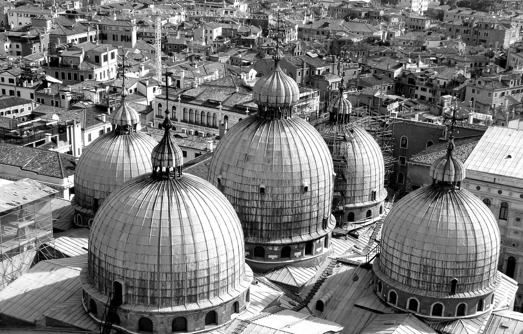 toits of venezia