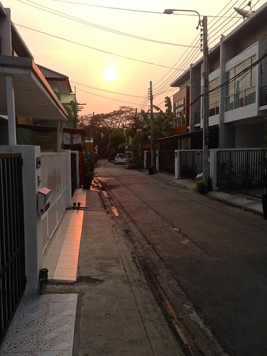 road street morning houses sky sun sunrise buildings thailand early asia quiet bangkok district area southeast residential neighbourhood photostream iphone iphone5 iphoneography