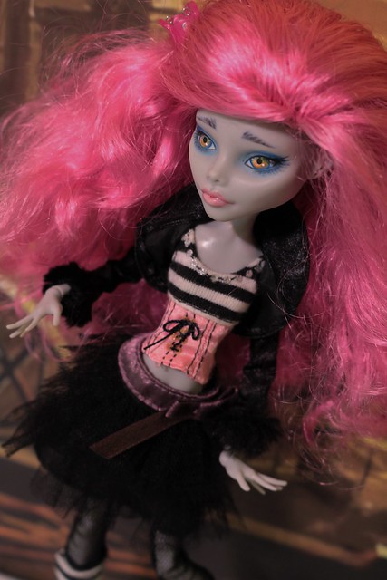 Ghoulia in pink