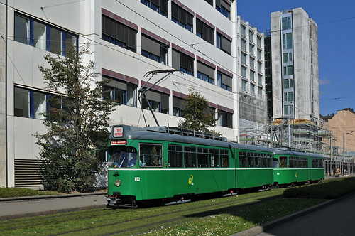 Düwag Doppeltraktion mit den Be 4/6 653 und 645 fahren am 12.03.2015 mit der Fahrschule vom Badischen Bahnhof zur Haltestelle Gewerbeschule. | by mwagner1008