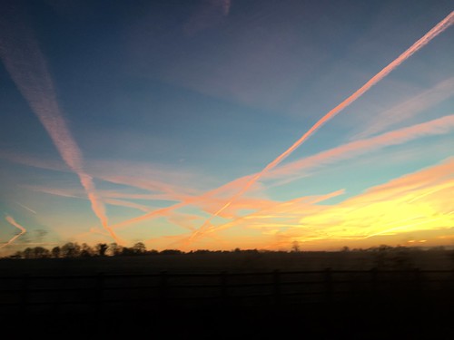 mikeashworthcollection essex northweald m11 dawn sunrise january2017 sky clouds vapourtrail aircrafttrails jetplanetrails