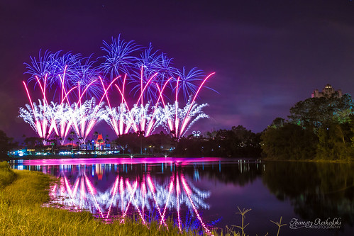 First Look at Fireworks At Hollywood Studios | So tonight, 3… | Flickr