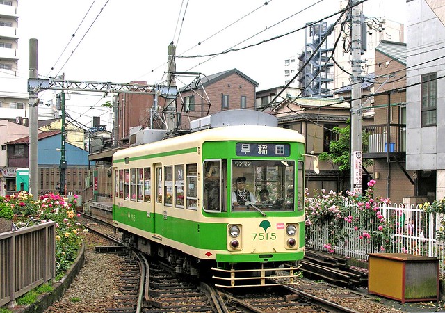 Toden Arakawa Line, Tokyo: Car 7515 leaving the Minowabashi terminal stub.