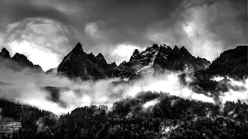 sky sun white black mountains alps fog clouds alpes landscape noir nuage paysage et chamonix blanc