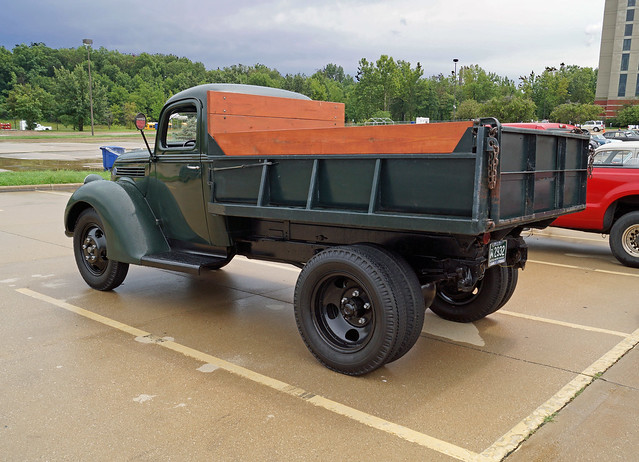 1939 Ford 1-1/2 Ton Dump Truck (2 of 2)