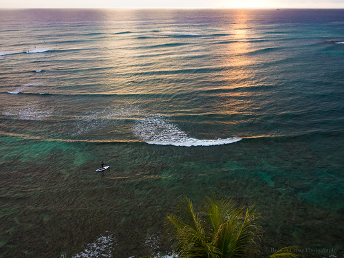sunset seascape beach island hawaii surf waves waikiki oahu olympus palmtrees pacificocean diamondhead honolulu sup omd em5 standuppaddle standuppaddling 1250mmf3563mzuiko