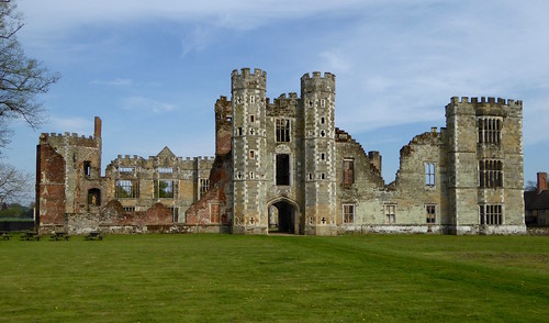 The ruins of Cowdray House, Midhurst Haslemere to Midhurst walk