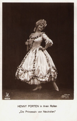 Henny Porten in Die Prinzessin von Neutralien (1917)
