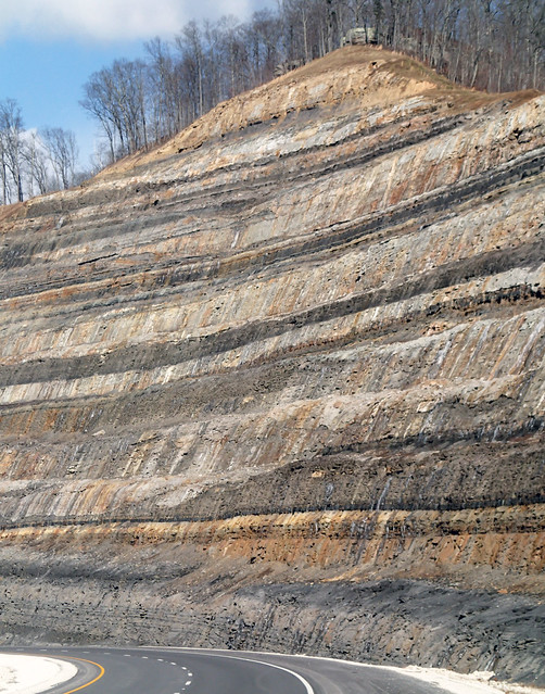Hyden Formation over Pikeville Formation (Middle Pennsylvanian; Jackson North roadcut, Breathitt County, Kentucky, USA) 2