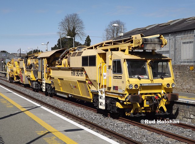 Ballast cleaner 781 at Athy 16/04/15