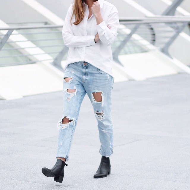 Zara-distressed-boyfriend-jeans-street-style-outfit