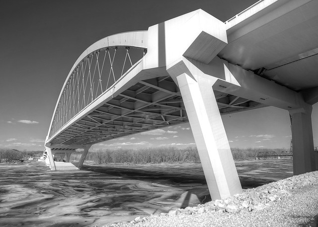 Bridge Black and White