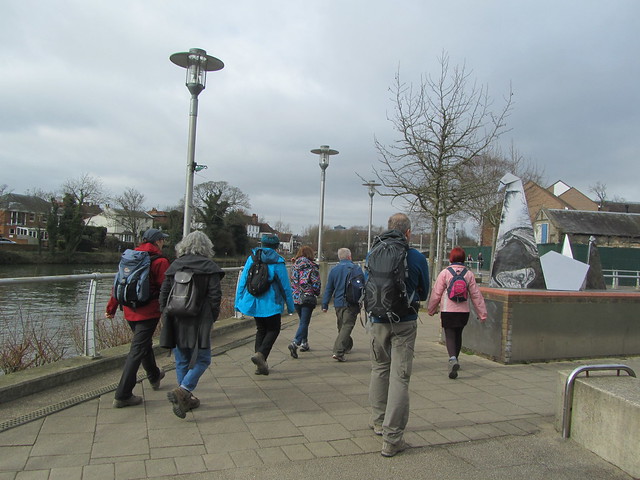 UK - Surrey - Staines - Walking along Thames Path