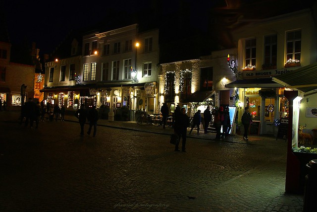 Brugge in festive lighting and mood (2nd series)