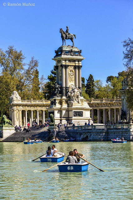 DSC9735 Estanque del Parque del Retiro y Monumento a Alfonso XII, Madrid