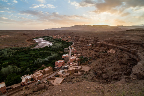 agoulzi dartimitar dartimitarhotel maroc ucpaoasisdudades valléedesroses sunset
