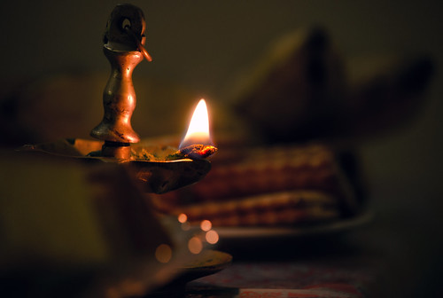 light food yellow night fire candle newyear flame dining ritual srilanka lantern tradition bronz