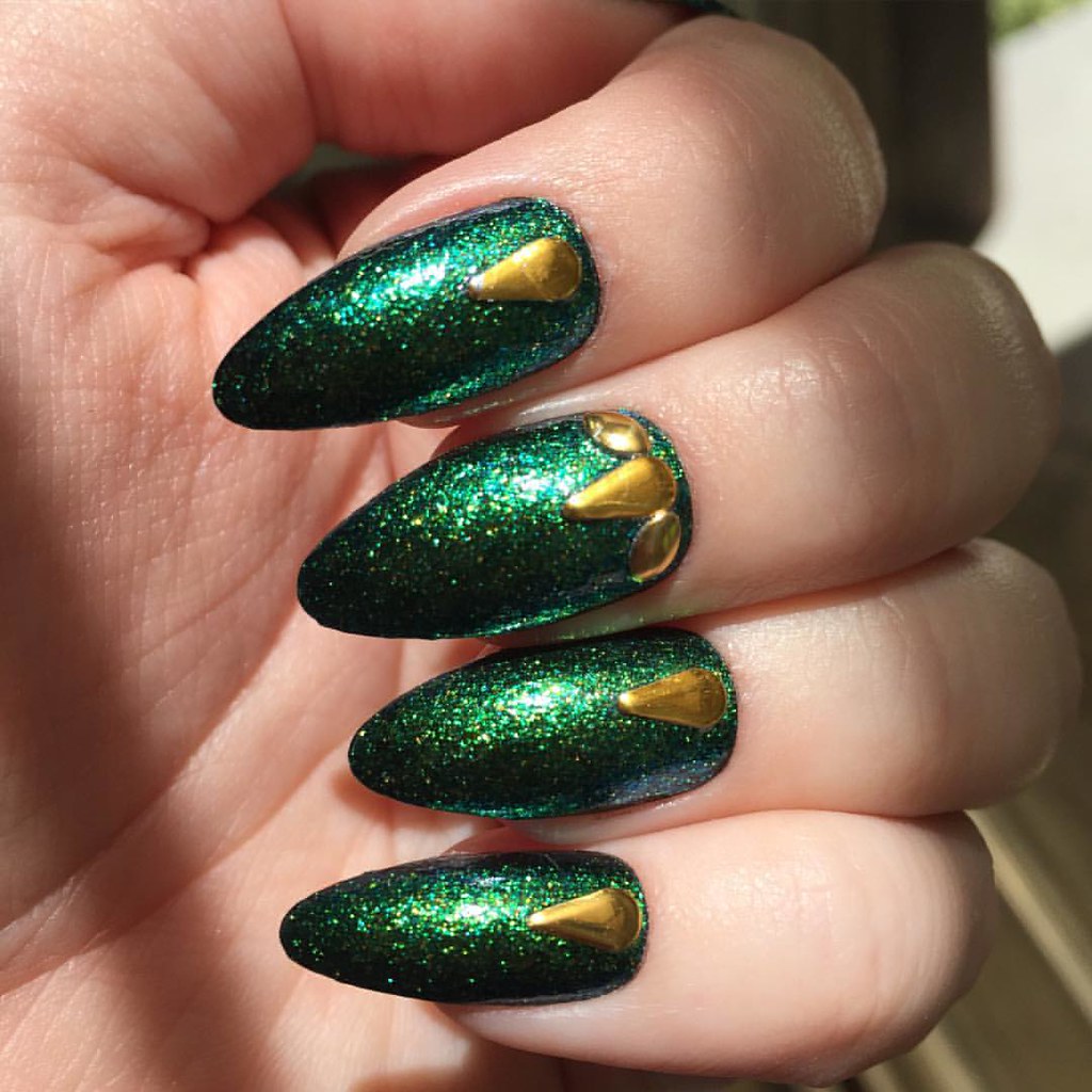 Loki inspired nails using Shleee Polish 